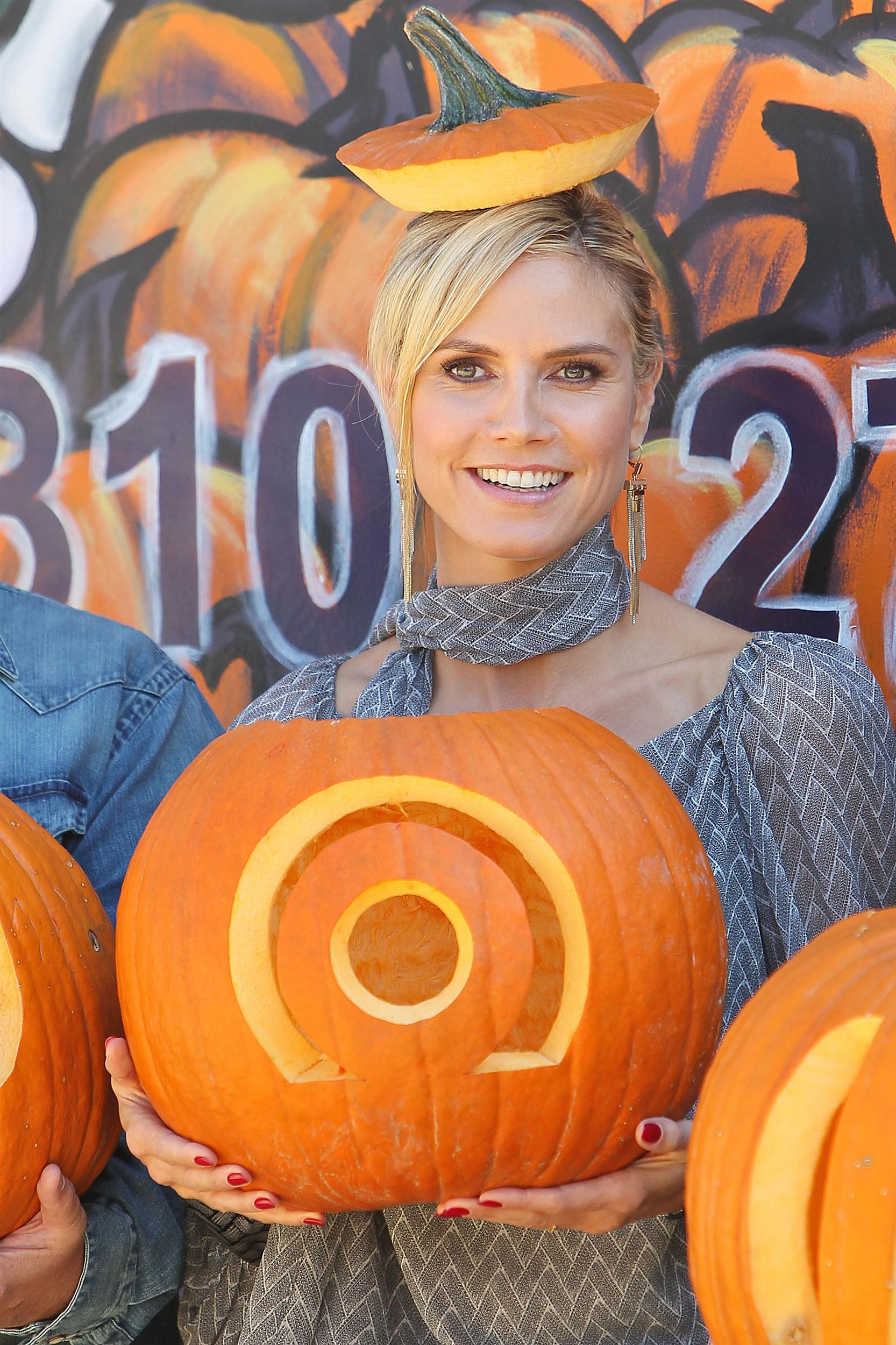 Heidi Klum at Mr Bones Pumpkin Patch in West Hollywood | Picture 100751